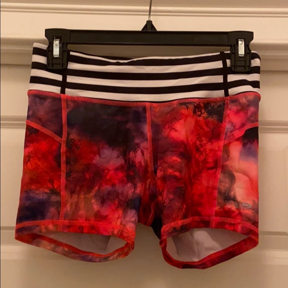 Champion shorts size Small